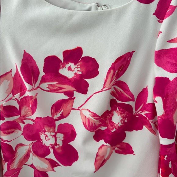 Eliza J beautiful knee length flowered dress - Picture 2 of 4